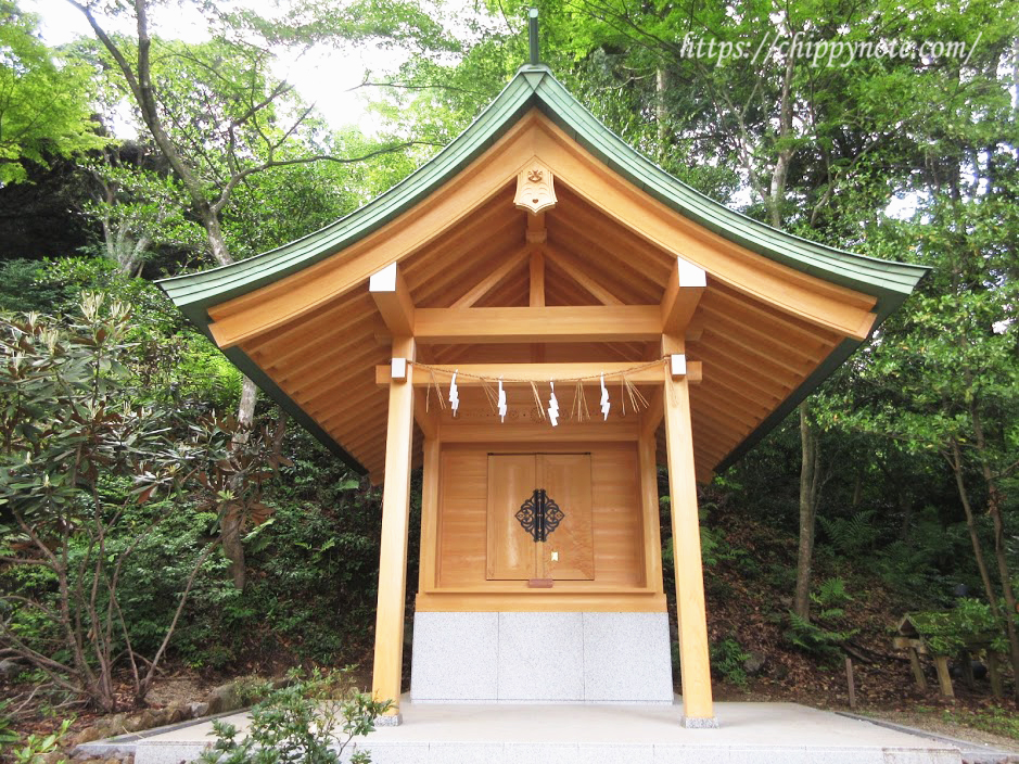 須佐神社・拝殿